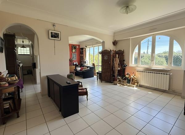 Maison spacieuse à vendre à Boucau avec fort potentiel