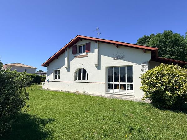 Maison spacieuse à vendre à Boucau avec fort potentiel