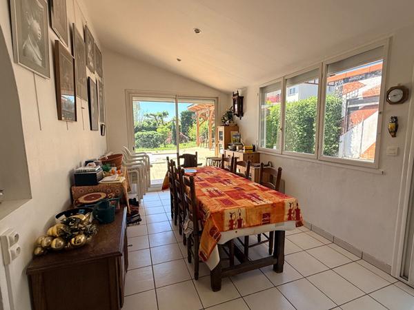 Maison spacieuse à vendre à Boucau avec fort potentiel