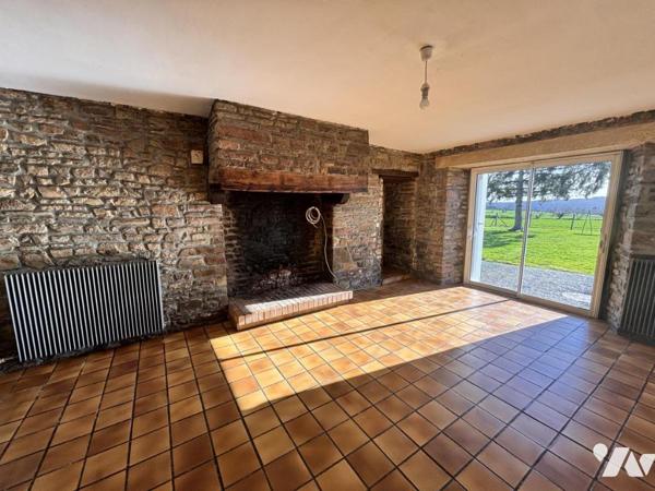 LA FERRIERE HARANG Maison en pierre