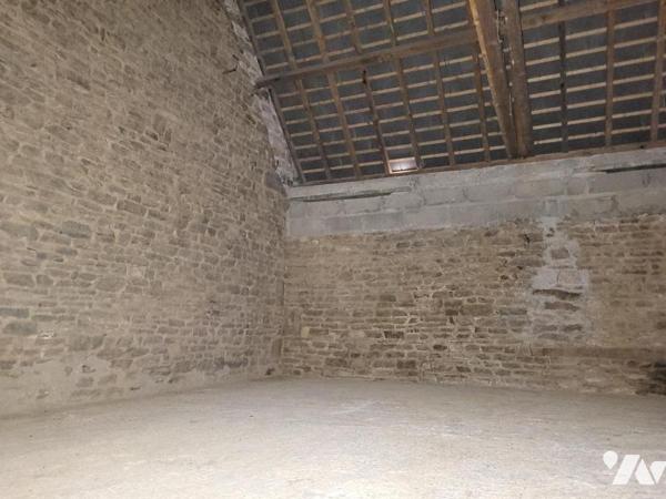 LA FERRIERE HARANG Maison en pierre