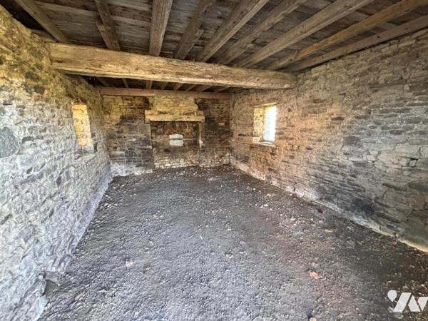 LA FERRIERE HARANG Maison en pierre