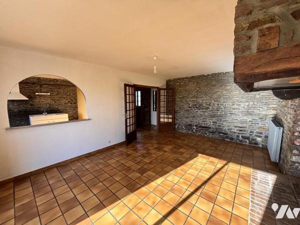 LA FERRIERE HARANG Maison en pierre