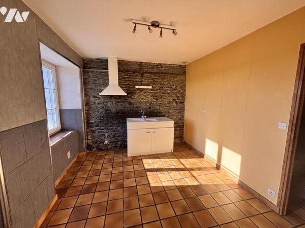 LA FERRIERE HARANG Maison en pierre