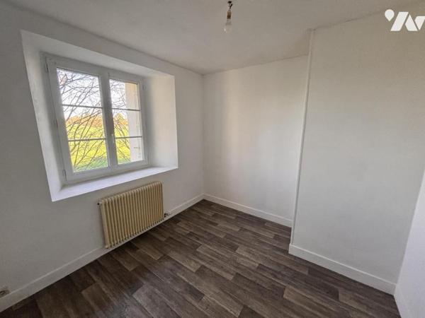 LA FERRIERE HARANG Maison en pierre