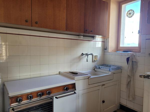 FAVERGES. APPARTEMENT 3 PIECES AVEC CAVE ET GARAGE