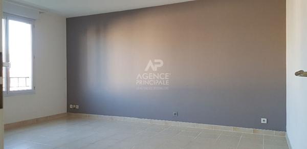 Appartement Cergy 2 pièce(s) 39.49 m2 Loyer 833 €/mois charges comprises **  - Référence  MG11315