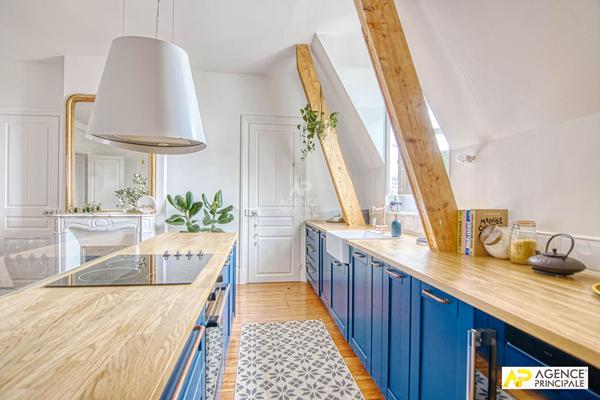 Appartement Versailles 4 pièce(s) 398 000 € **  - Référence  28801
