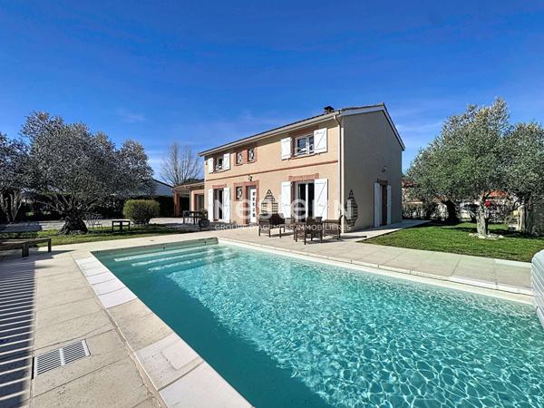 À VENDRE - Labarthe - Maison indépendante d'environ 156 m² avec piscine au sel sur 723 m² de terrain