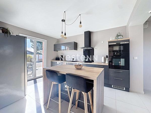 À VENDRE - Labarthe - Maison indépendante d'environ 156 m² avec piscine au sel sur 723 m² de terrain