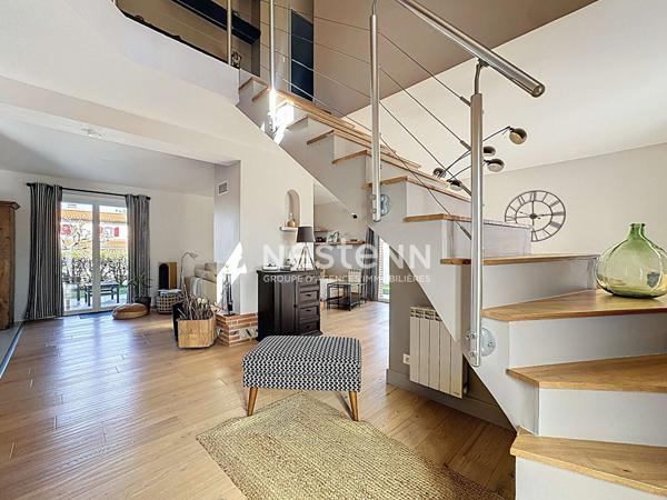 À VENDRE - Labarthe - Maison indépendante d'environ 156 m² avec piscine au sel sur 723 m² de terrain