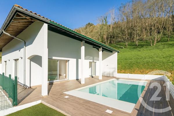 Maison à vendre  4 pièces - 204 m2 BIRIATOU - 64