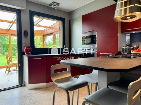 Pavillon individuel de plain pied avec 3 chambres et un bureau