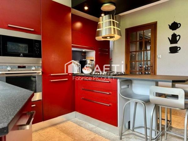 Pavillon individuel de plain pied avec 3 chambres et un bureau