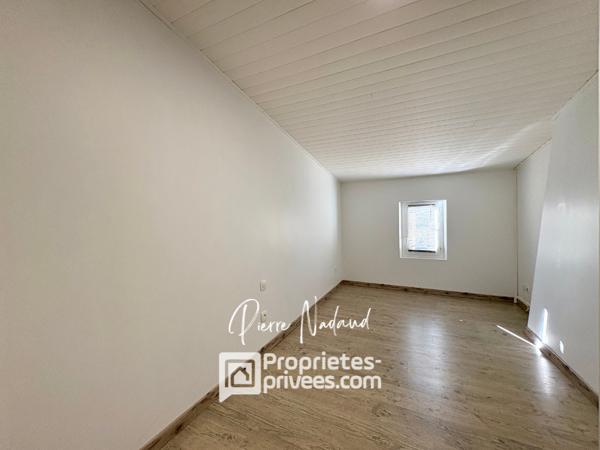 Maison Les Artigues De Lussac 4 pièces 3 chambres