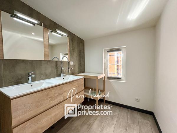 Maison Les Artigues De Lussac 4 pièces 3 chambres