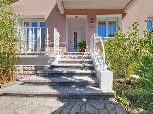 Maison à vendre 7 pièces de 104 m²