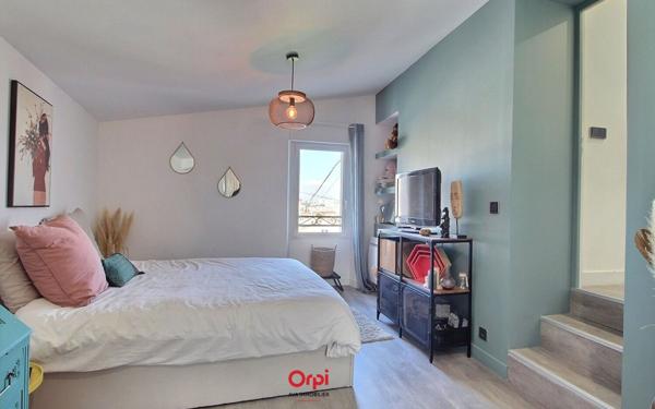 Maison à vendre    4 pièces • 132,35 m2 Marseille 10
