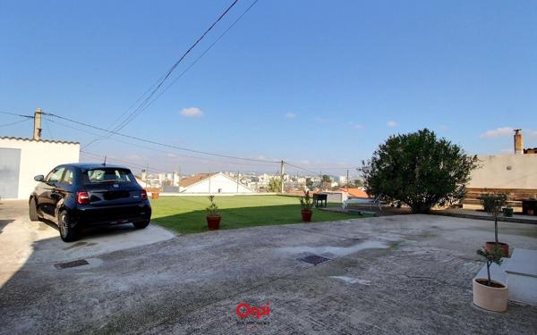 Maison à vendre    4 pièces • 132,35 m2 Marseille 10