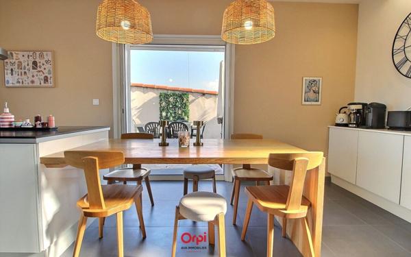 Maison à vendre    4 pièces • 132,35 m2 Marseille 10