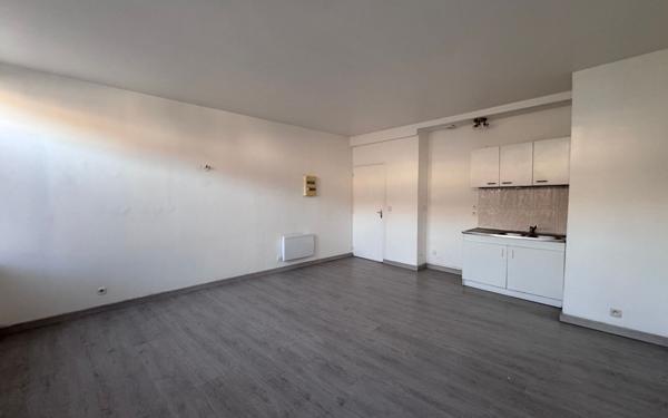 Appartement à louer    3 pièces •  Armentières