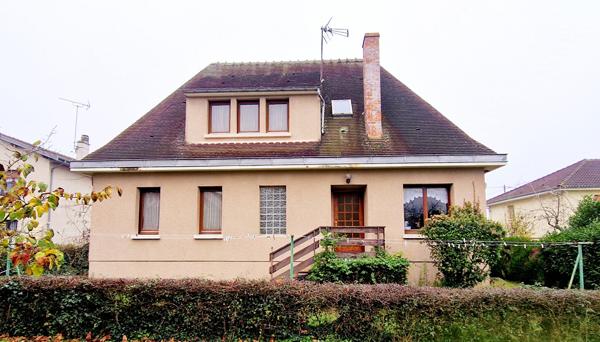 A vendre à Commentry, Magnifique Maison d'architecte !!! 5 Chambres !!! Commentry