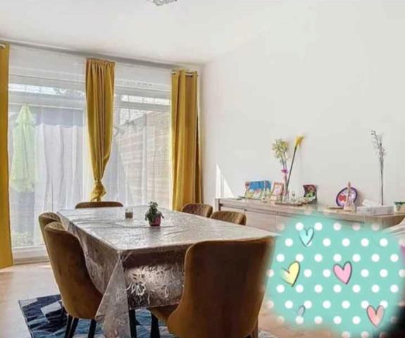 ? Charmante maison de ville rénovée avec jardinet – Centre-ville de Denain ?