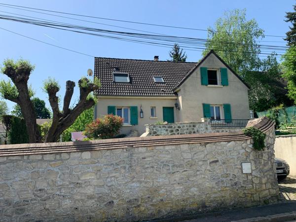 TRES BEAU PAVILLON PROCHE LUZARCHES