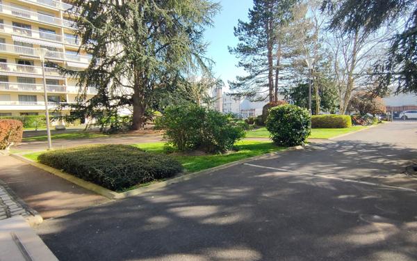 Appartement à vendre    2 pièces •  Reims