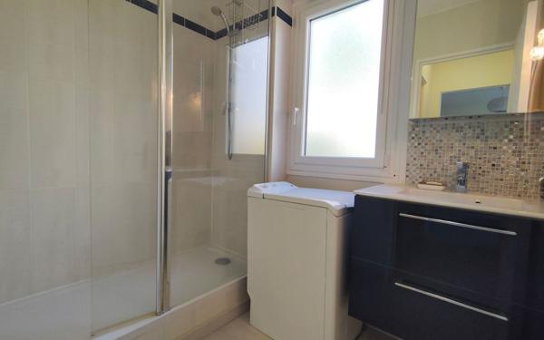 Appartement à vendre    2 pièces •  Reims