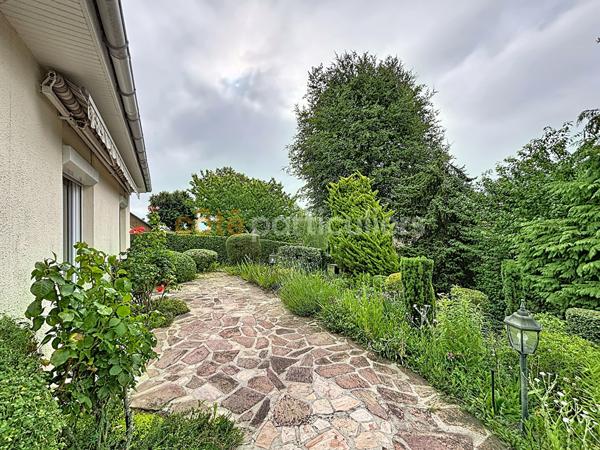 Vente
                Maison96,85 m² - 5 Pièces -
                    ELBEUF (76500)