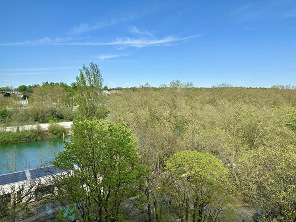 3 pièces de 62m2 - étage élevé en bord de Marne