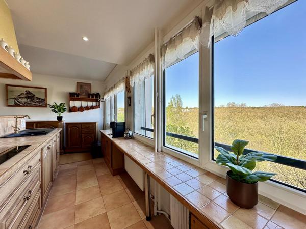 3 pièces de 62m2 - étage élevé en bord de Marne