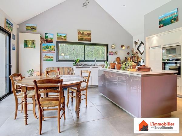 Belle longère en Brocéliande sur 9 000m²