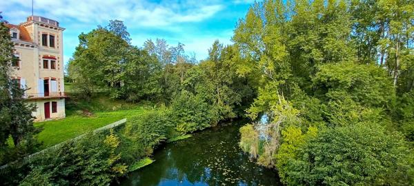 Vente Maison de luxe Mussidan 17 Pièces 455 m²