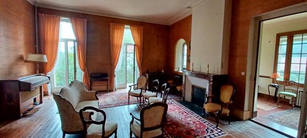 Vente Maison de luxe Mussidan 17 Pièces 455 m²