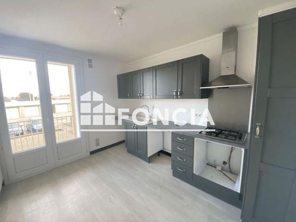 Location Appartement 5 pièces 90.8 m² - AVENUE ALBERT MAZADE Livron Sur Drome 26250
