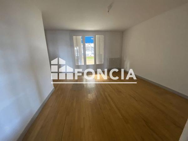 Location Appartement 5 pièces 90.8 m² - AVENUE ALBERT MAZADE Livron Sur Drome 26250