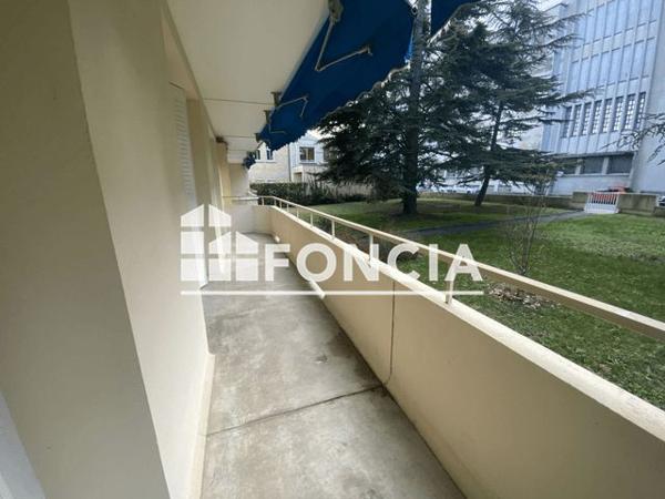 Location Appartement 5 pièces 90.8 m² - AVENUE ALBERT MAZADE Livron Sur Drome 26250