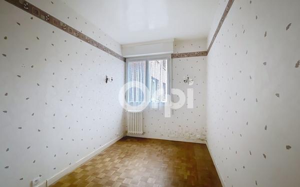 Appartement à vendre    2 pièces • 50 m2 Beauvais