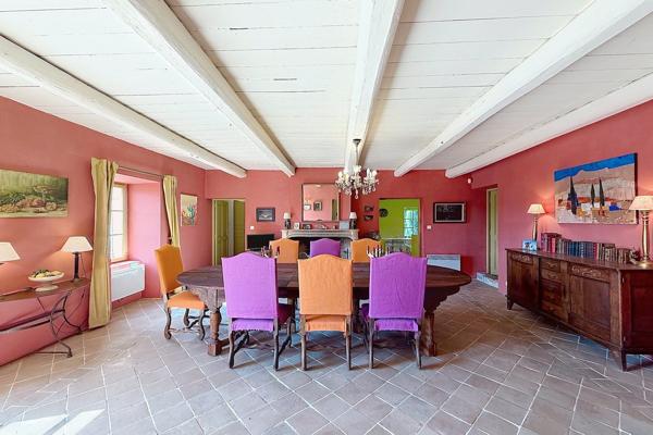 Vente Maison de luxe Uzès 10 Pièces 360 m²