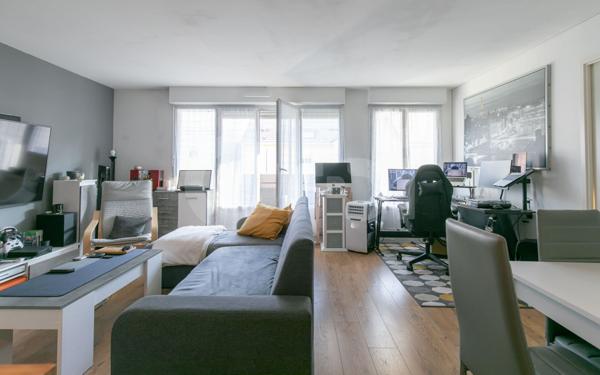 Appartement à vendre    2 pièces • 45,90 m2 Noisy-le-Grand