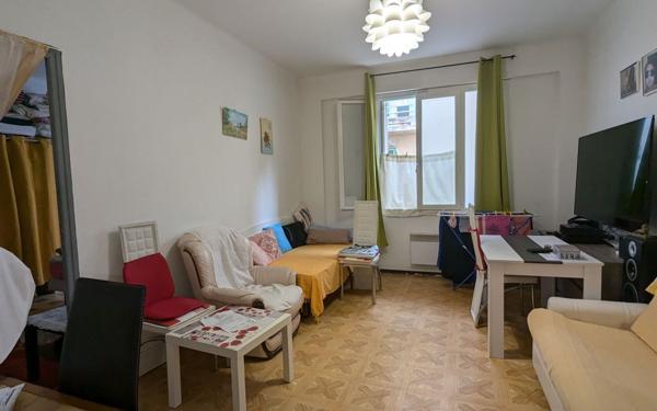 Appartement à vendre    2 pièces • 48,60 m2 Toulon