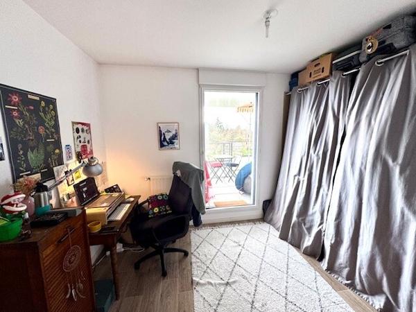 Magnifique appartement T3 de 67 m2 avec terrasse et une vue dégagée sur le canal St Martin