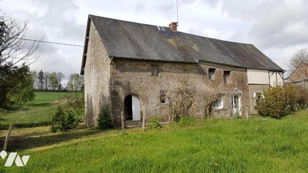 A vendre. Maison. ST SYMPHORIEN DES MONTS. Sud Manche. Basse Normandie.
En campagne dans un ha...