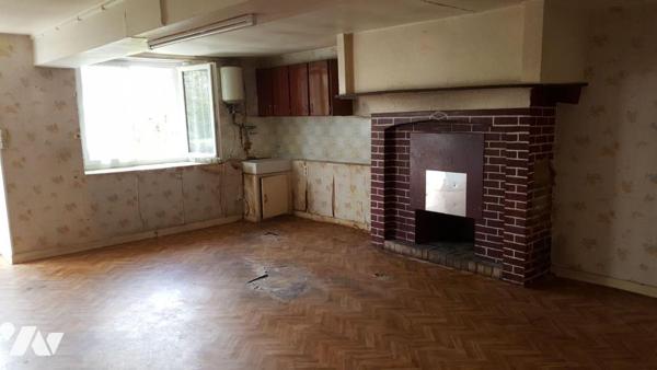 A vendre. Maison. ST SYMPHORIEN DES MONTS. Sud Manche. Basse Normandie.
En campagne dans un ha...