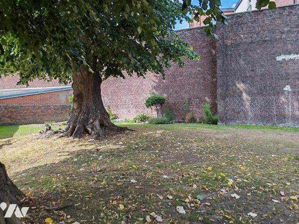 EXCLUSIVITE appartement type 3 résidence "LE CHEVRY" avec cave, parking et garage privatifs.