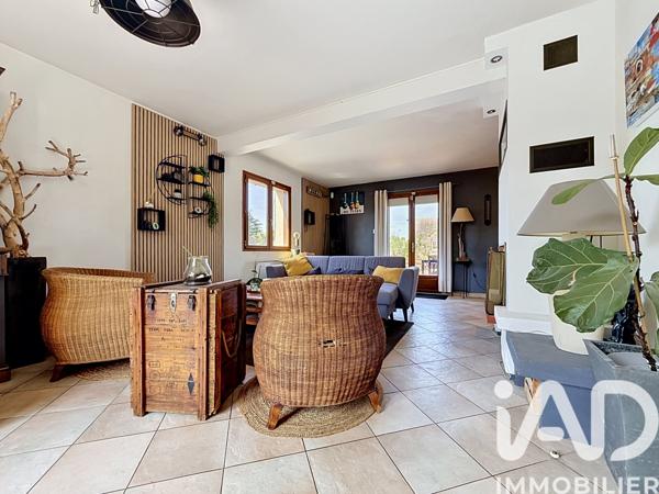Maison à vendre 6 pièces 127 m² Ballainvilliers