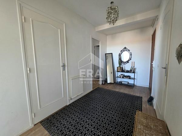 Appartement 2 chambres balcons ascenseur