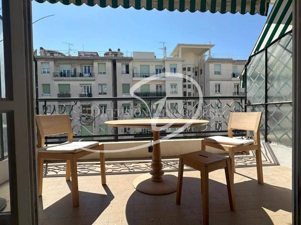 OFFRE ACCEPTEE - 2 Pièces plein centre ville à Nice